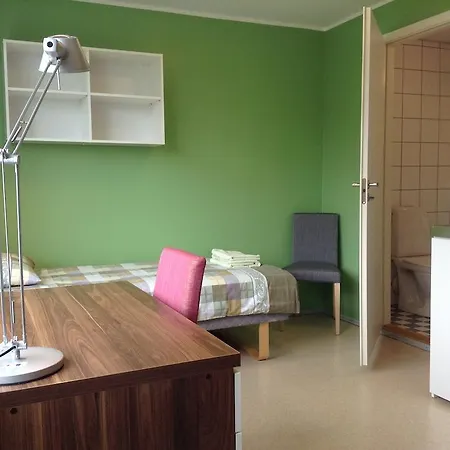 Hiiumaa Ametikooli Hostel *