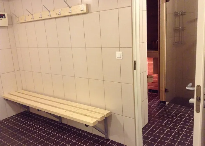 Hiiumaa Ametikooli Hostel Suuremoisa (Hiiumaa)