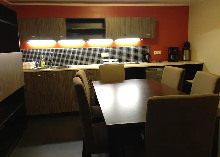 Hiiumaa Ametikooli Suuremoisa (Hiiumaa)