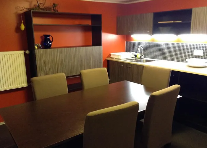 Hiiumaa Ametikooli Hostel *